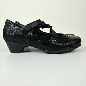 Aravon Women's Portia Mary Jane Size 10 EE